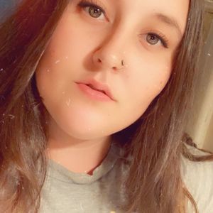 Meet your Posher, Evelyn